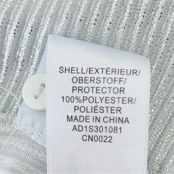 Adrianna Papell Metallic Silver Pleated Sleeveless Blouse Ruffle keyhole/Button - Picture 11 of 11